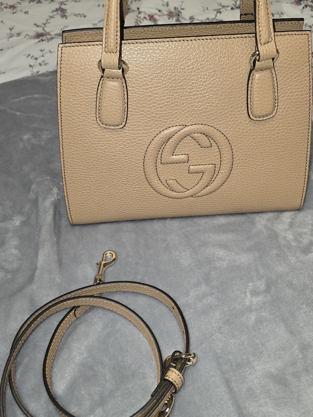 Gucci Beige Pebbled Leather Small Crossbody Tote with Logo Emboss